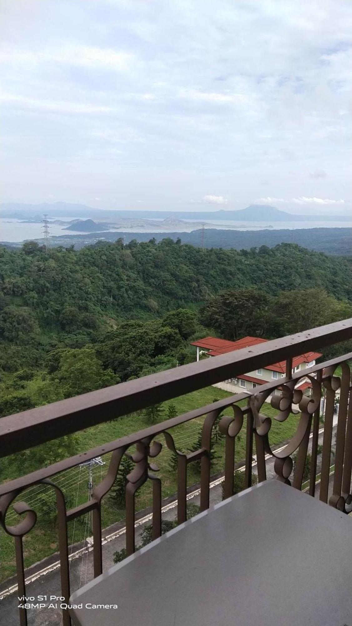 Splendido Tagagtay Taal Lake Staycation Free Parking Netflix No Free Pool Tagaytay City Exteriér fotografie