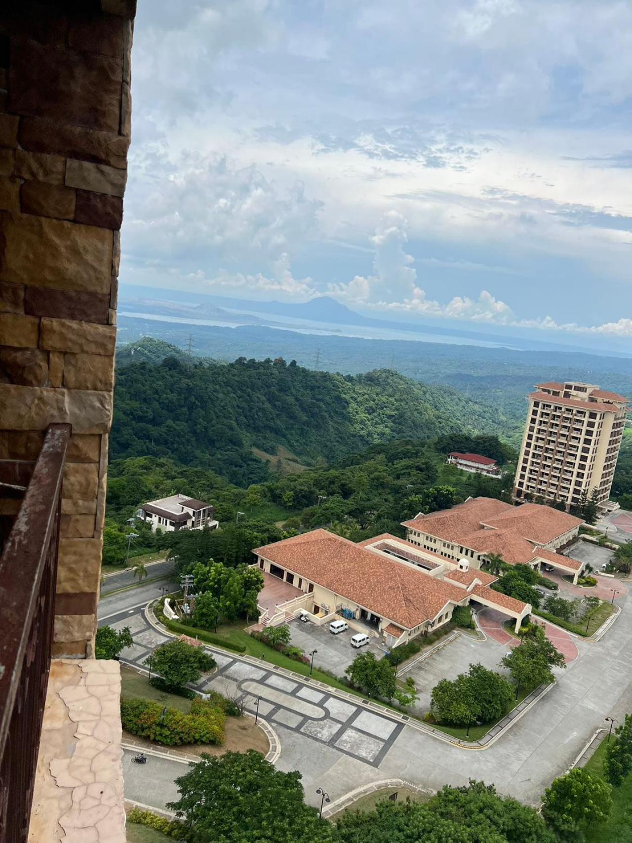 Splendido Tagagtay Taal Lake Staycation Free Parking Netflix No Free Pool Tagaytay City Exteriér fotografie