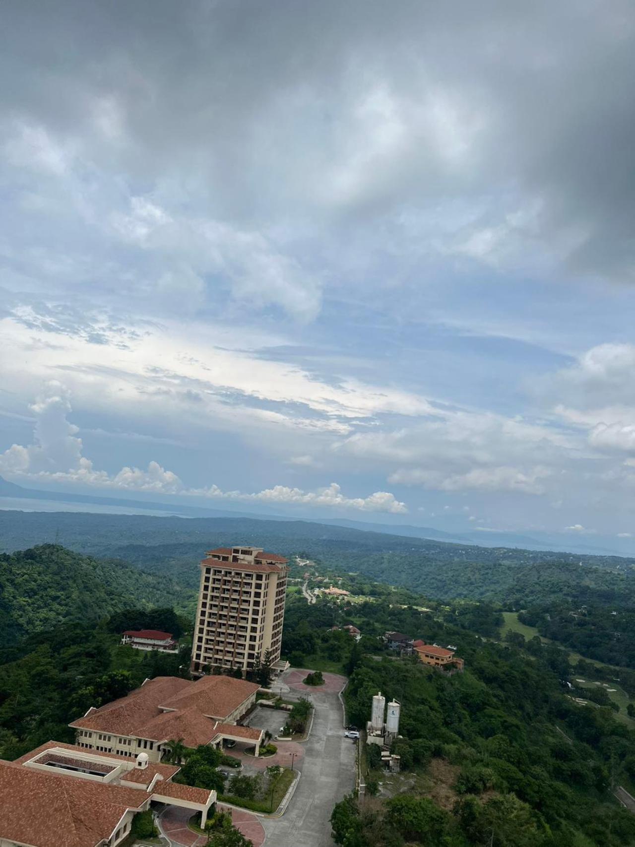 Splendido Tagagtay Taal Lake Staycation Free Parking Netflix No Free Pool Tagaytay City Exteriér fotografie
