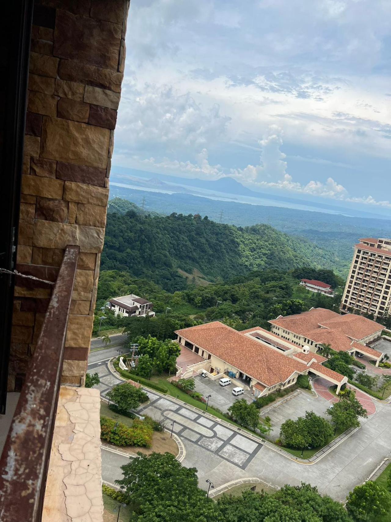 Splendido Tagagtay Taal Lake Staycation Free Parking Netflix No Free Pool Tagaytay City Exteriér fotografie