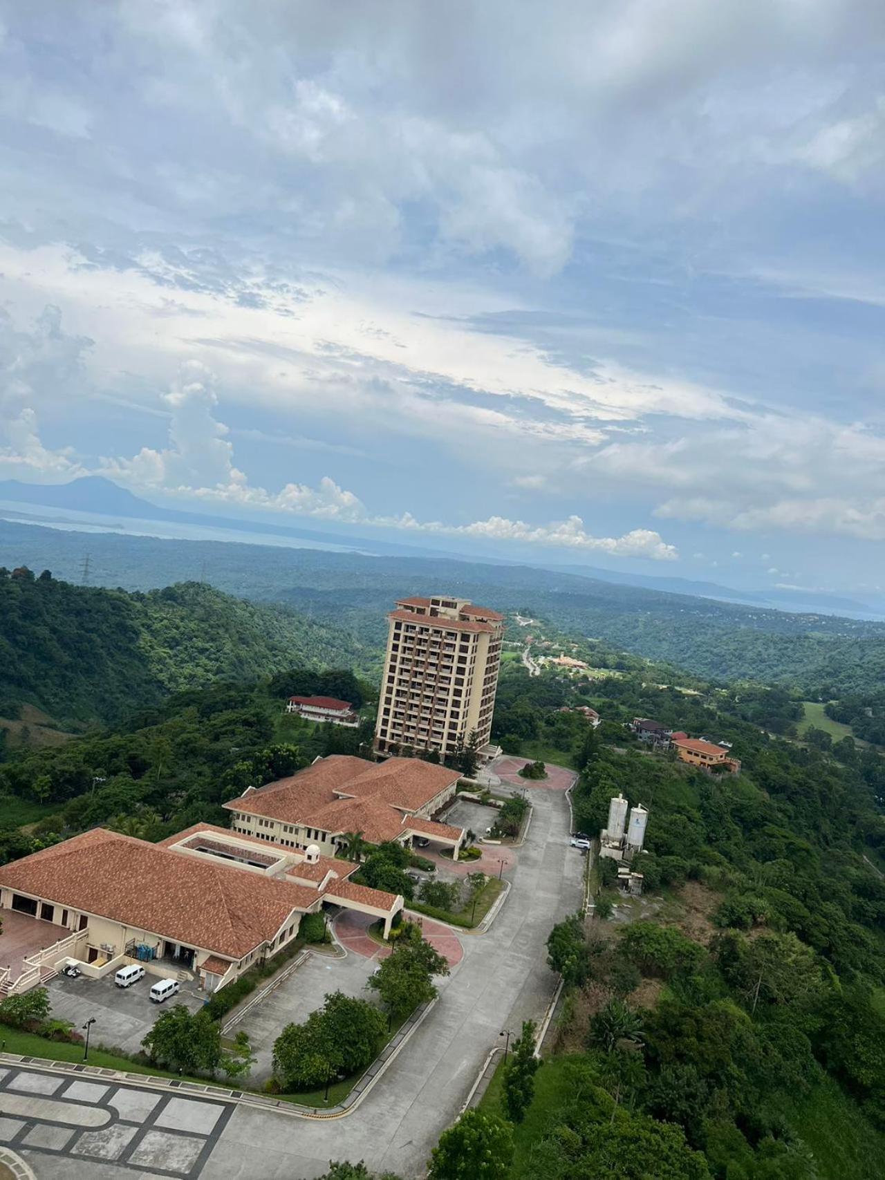 Splendido Tagagtay Taal Lake Staycation Free Parking Netflix No Free Pool Tagaytay City Exteriér fotografie